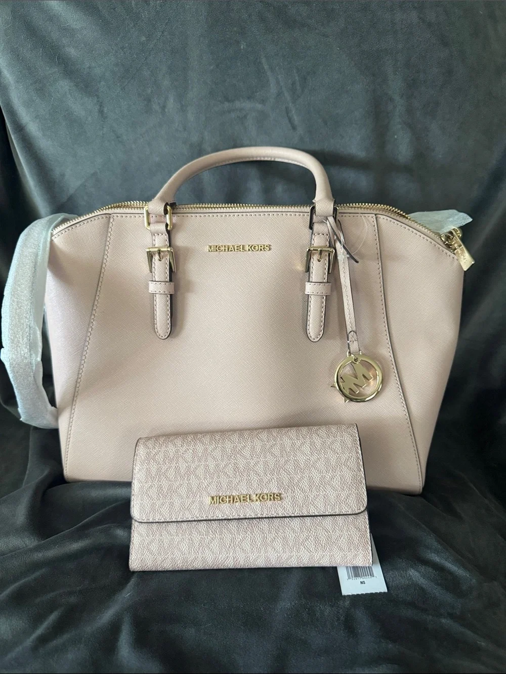 BNWT Michael Kors Pale Blush Satchel with Matching Wallet